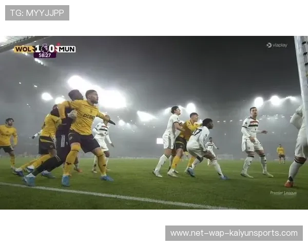 孙兴慜面对多人包夹的灵性突破